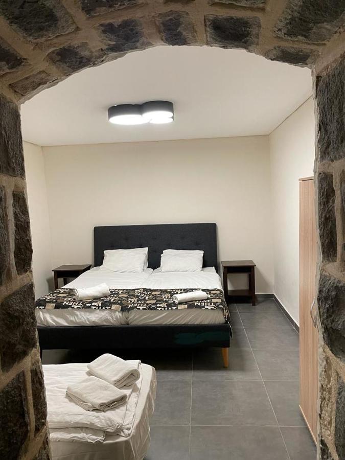 Ahva 17 Hotel Тиберия Екстериор снимка
